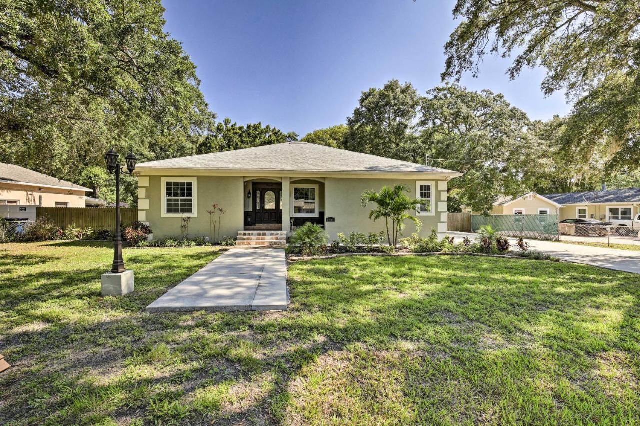 הוילה Tampa Oasis With Pool About 7 Mi To Busch Gardens! מראה חיצוני תמונה
