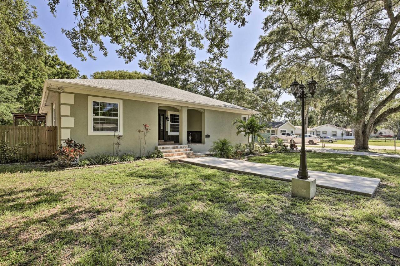 הוילה Tampa Oasis With Pool About 7 Mi To Busch Gardens! מראה חיצוני תמונה