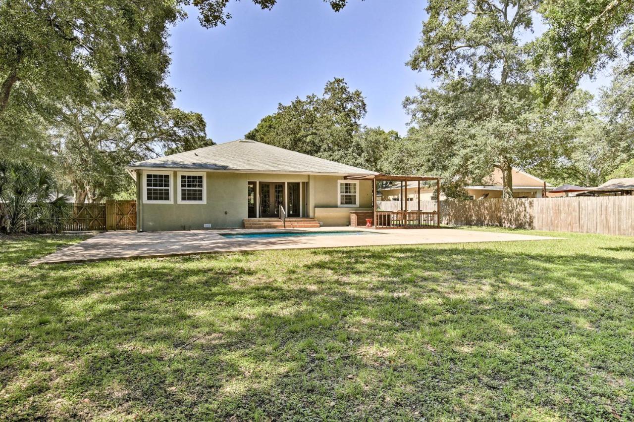 הוילה Tampa Oasis With Pool About 7 Mi To Busch Gardens! מראה חיצוני תמונה
