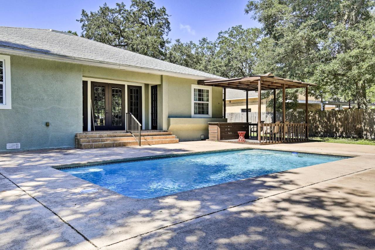 הוילה Tampa Oasis With Pool About 7 Mi To Busch Gardens! מראה חיצוני תמונה
