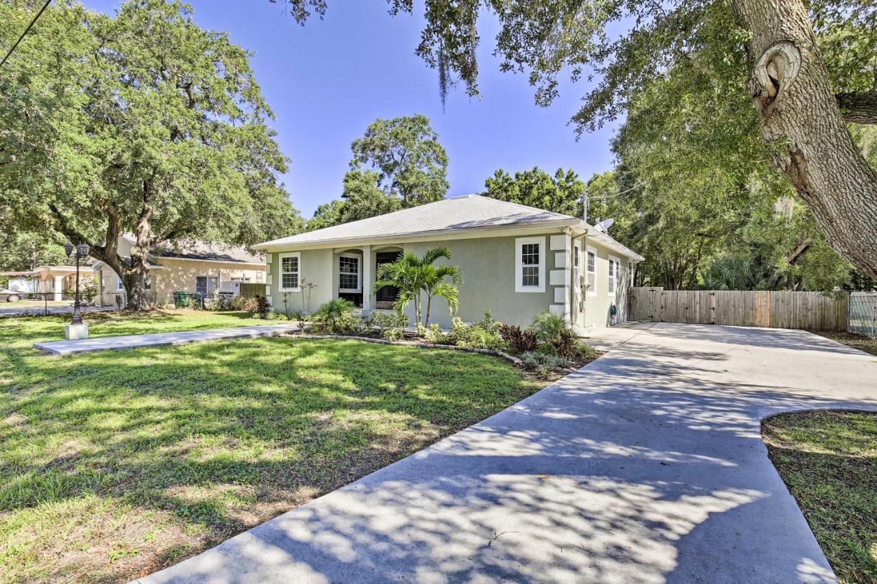 הוילה Tampa Oasis With Pool About 7 Mi To Busch Gardens! מראה חיצוני תמונה